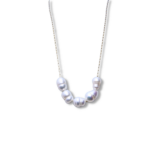 SOPHIE NECKLACE